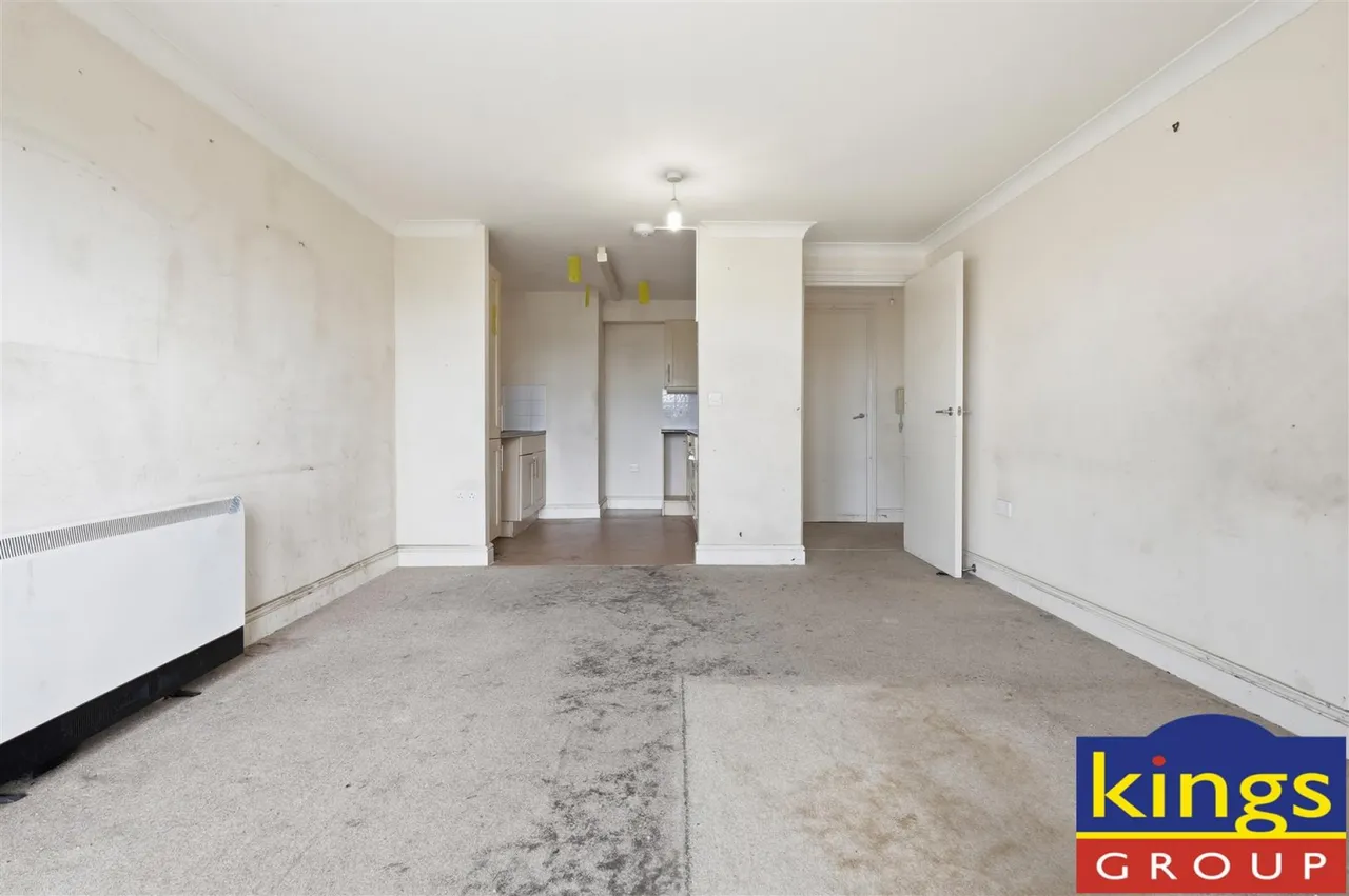 Methven Court, Edmonton, N9, photo 6
