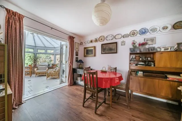 Butler Road, Bagshot, GU19, photo 7