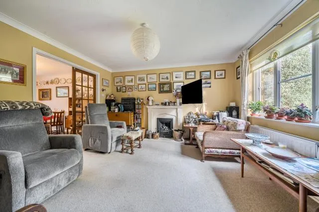 Butler Road, Bagshot, GU19, photo 10