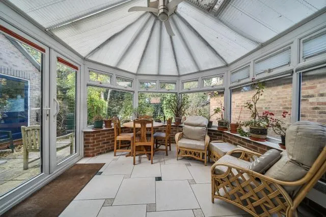 Butler Road, Bagshot, GU19, photo 8