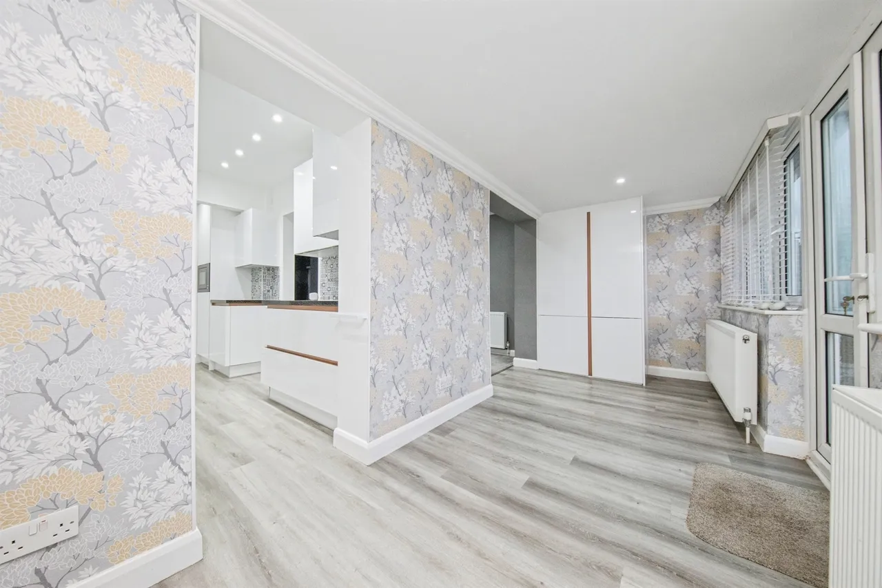 Garden Road, Jaywick, CO15, photo 6