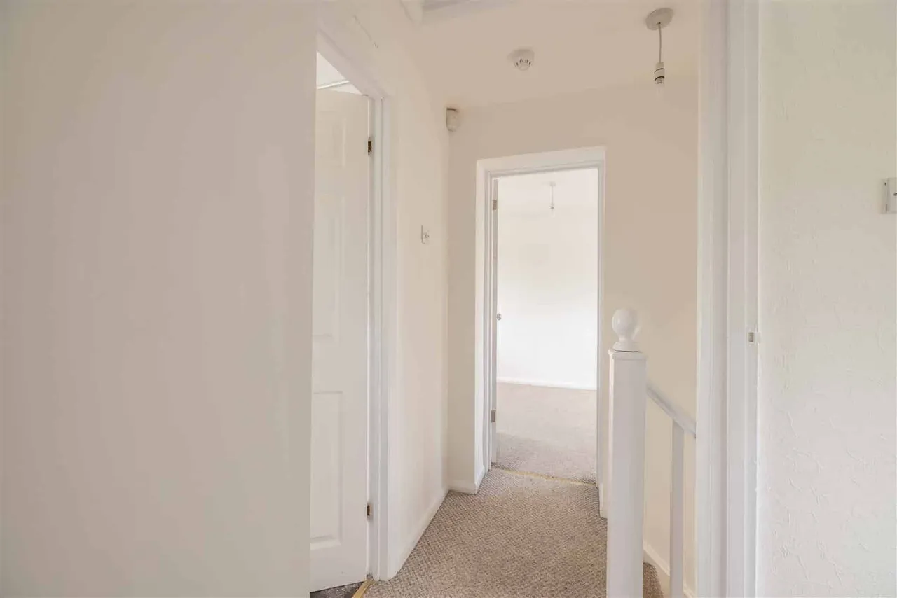 Moat Drive, Slough, Berkshire, SL2 5TG, photo 16