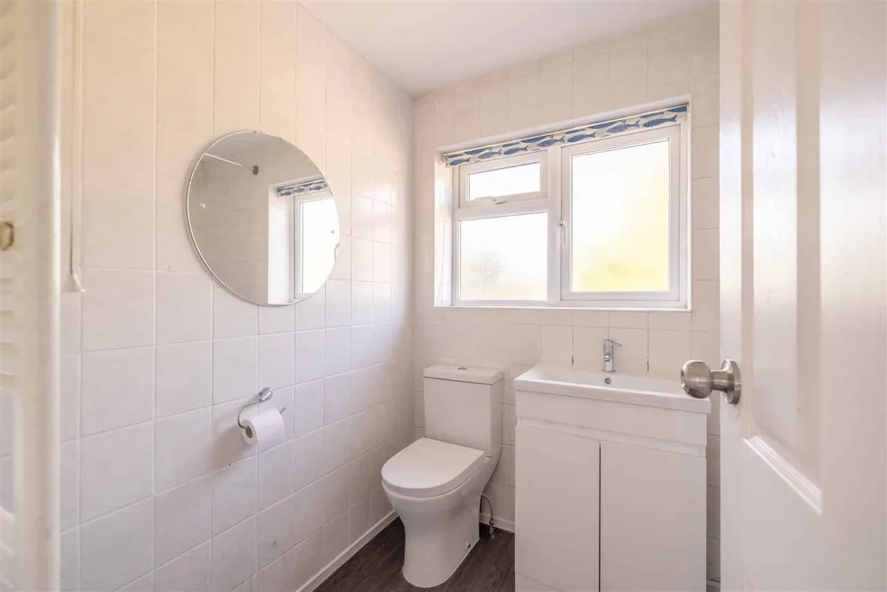 Moat Drive, Slough, Berkshire, SL2 5TG, photo 22