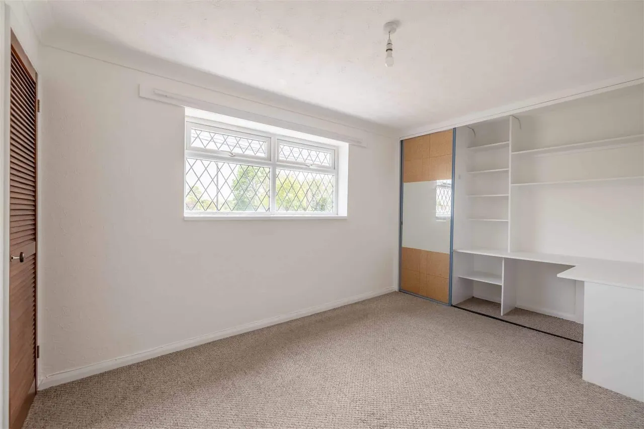 Moat Drive, Slough, Berkshire, SL2 5TG, photo 7