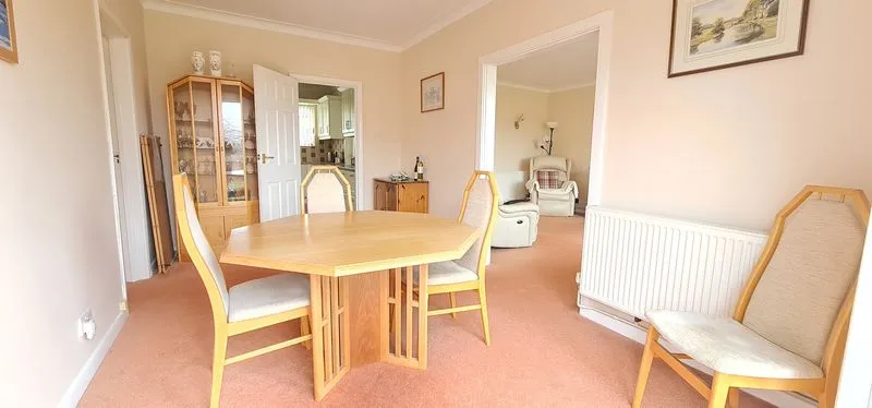 Springwater Road, Leigh-On-Sea, Essex, SS9 5BJ, photo 4