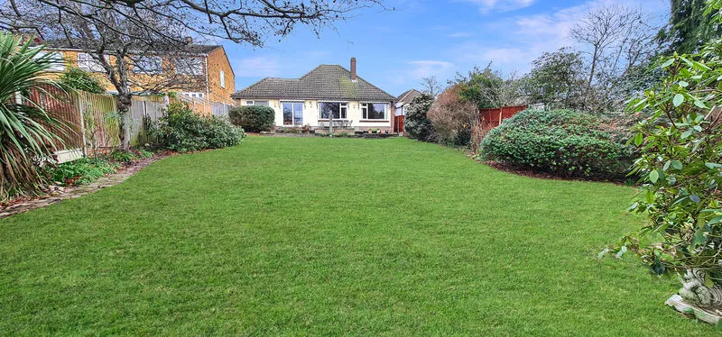 Springwater Road, Leigh-On-Sea, Essex, SS9 5BJ, photo 5