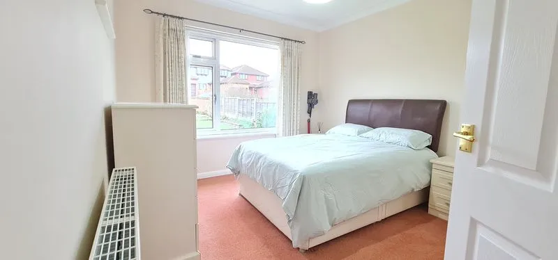 Springwater Road, Leigh-On-Sea, Essex, SS9 5BJ, photo 12