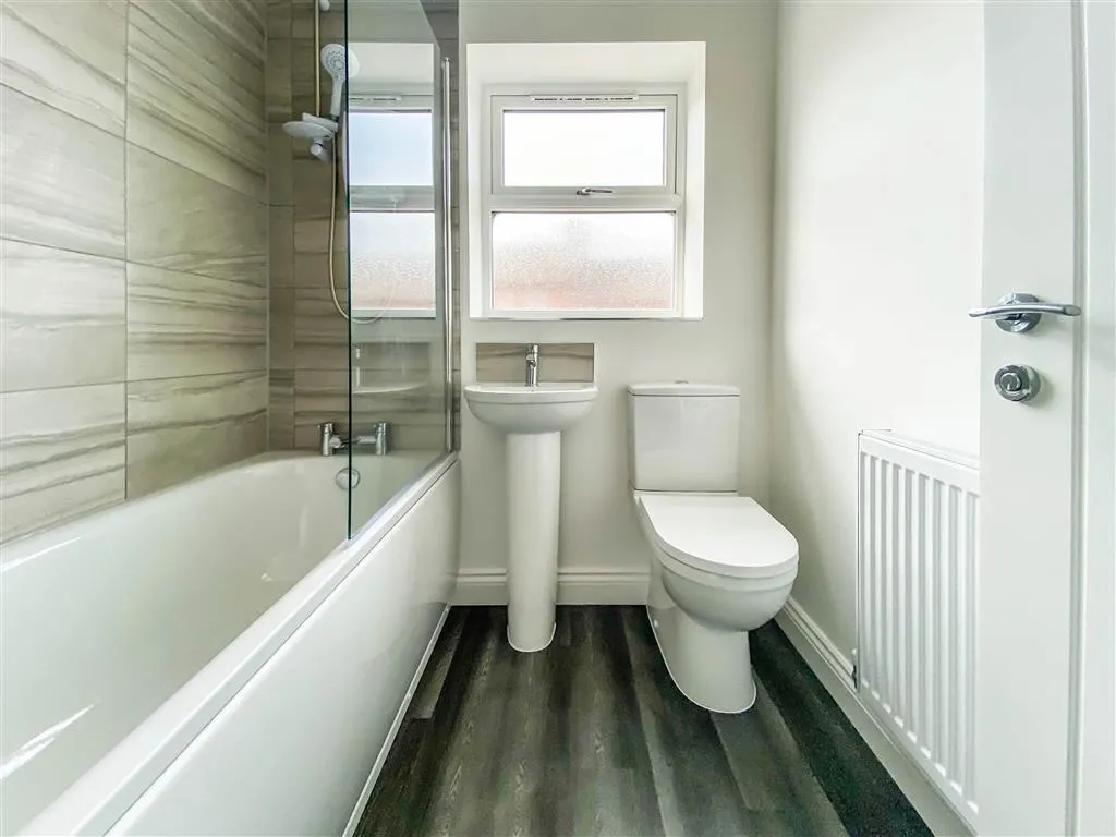 Hall End, Wednesbury, WS10, photo 8