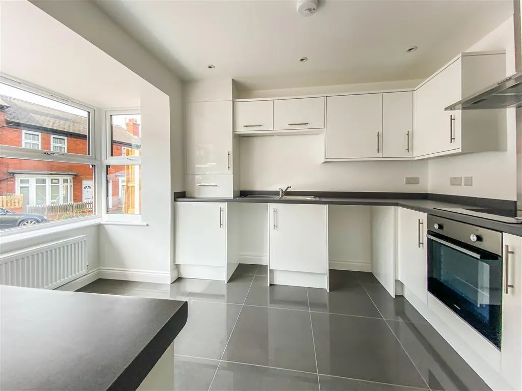 Hall End, Wednesbury, WS10, photo 3