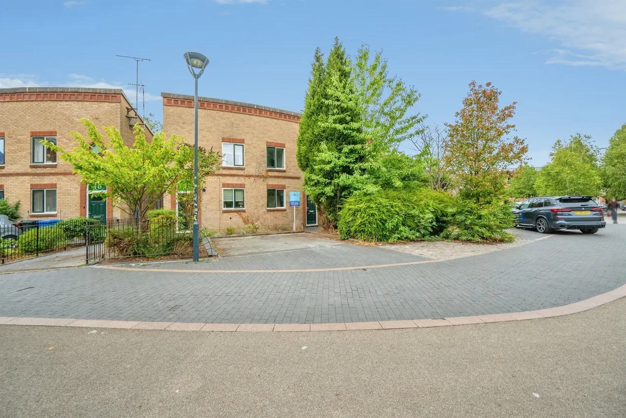 2 bed house for sale, Wellington Crescent, Derby, DE1