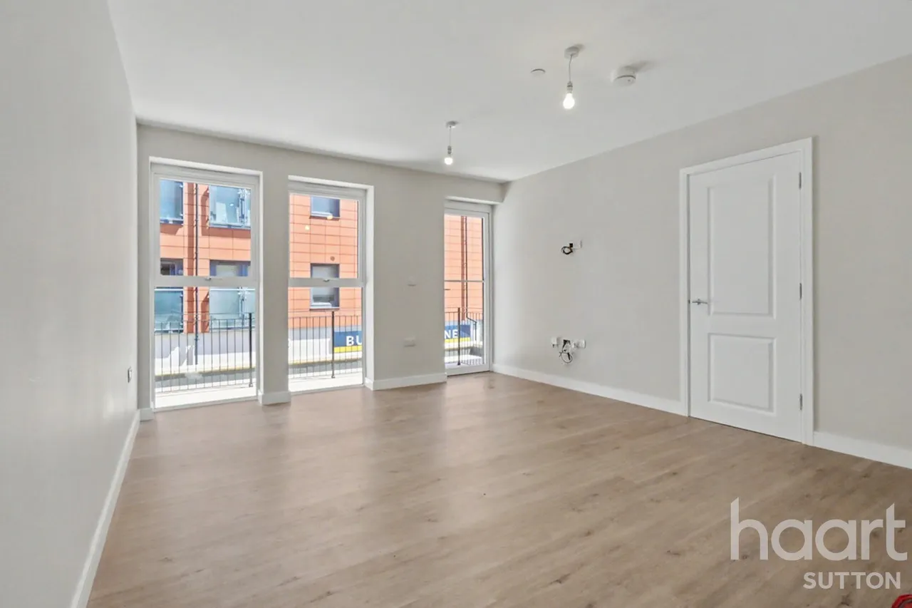 1 bed flat to rent, Sutton Court Road, SM1