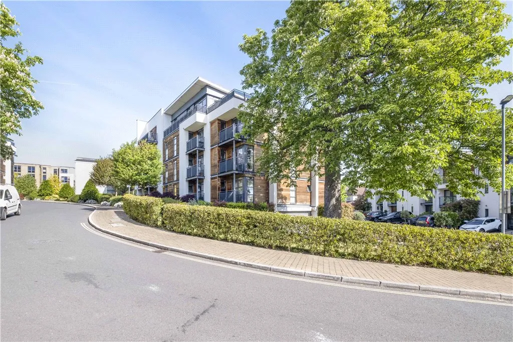 1 bed flat to rent, Scott Avenue, Putney, SW15