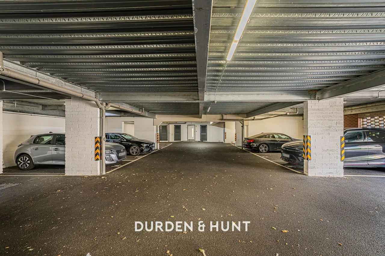 Newmans Lane, Loughton, IG10, photo 22