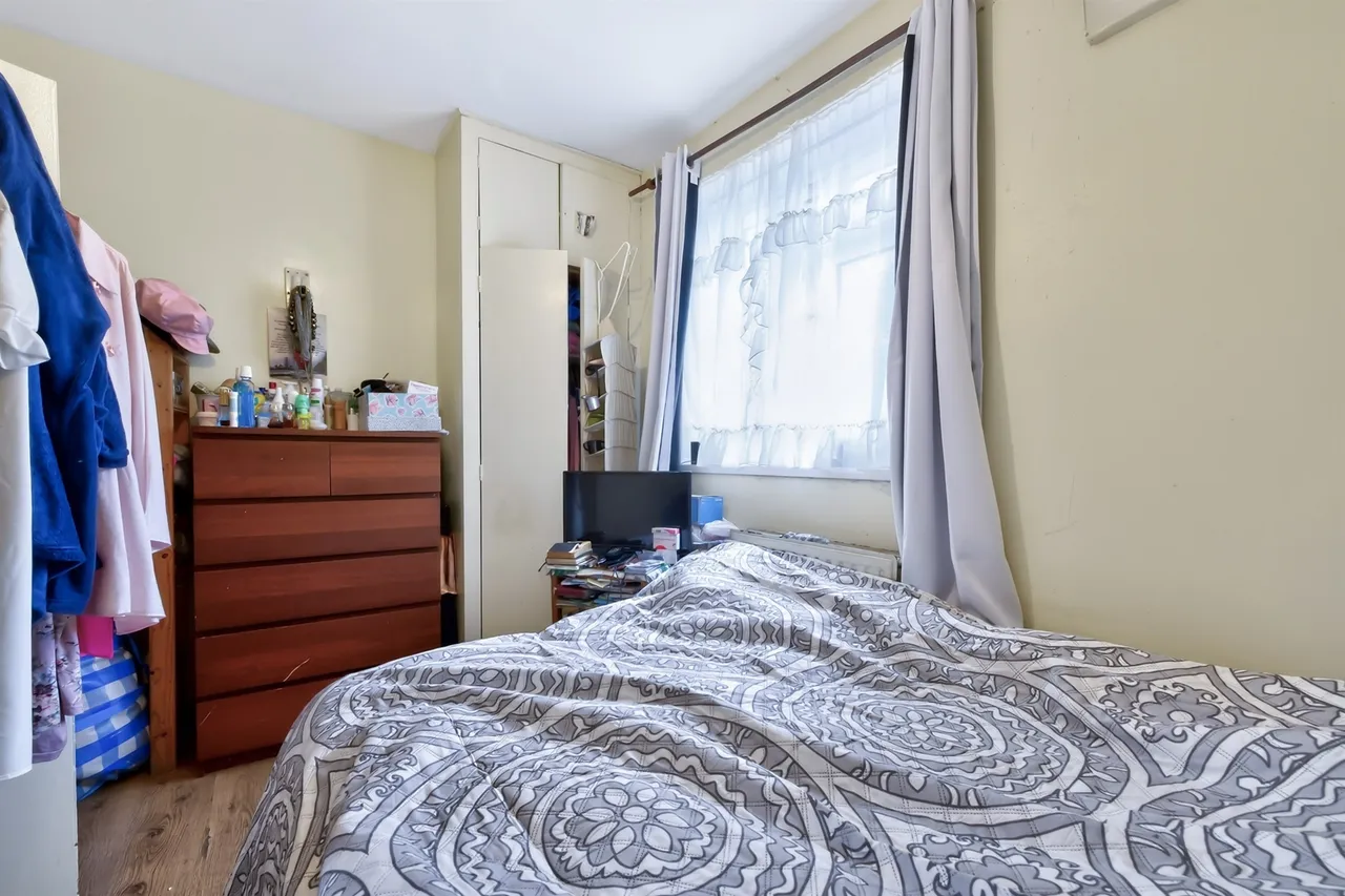 Coldharbour Lane, London, SE5, photo 13