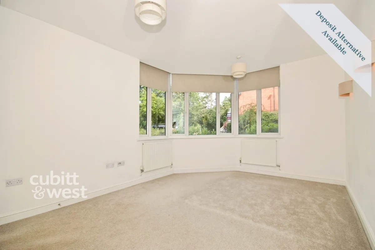 Wood Street, East Grinstead, RH19, photo 5