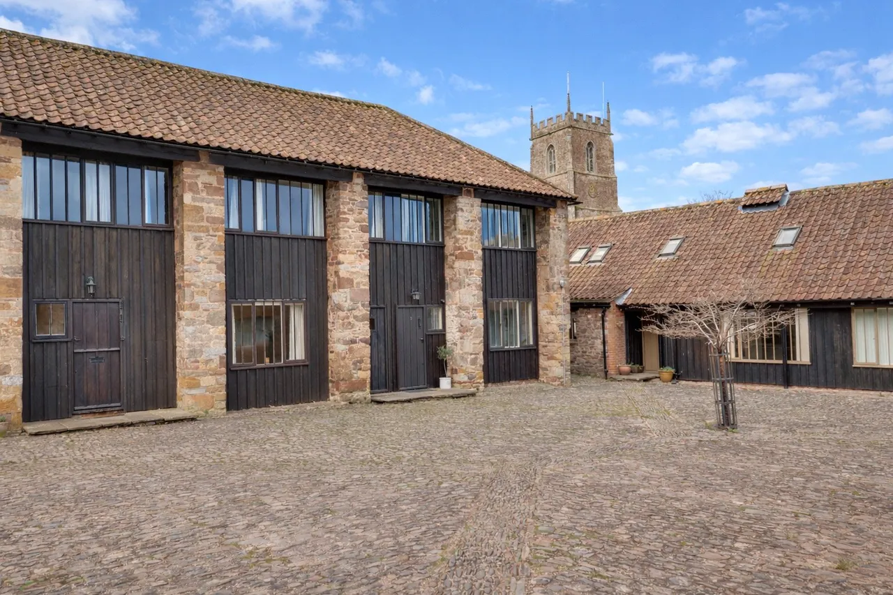 2 bed house for sale, Castle Hill, Dunster, TA24