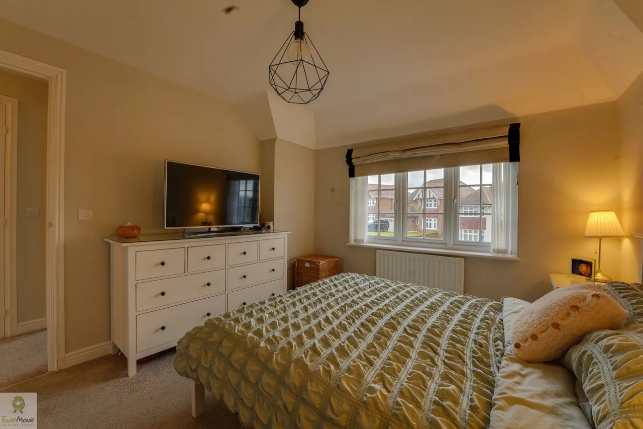 Oberton Gardens, Stafford, ST18, photo 7
