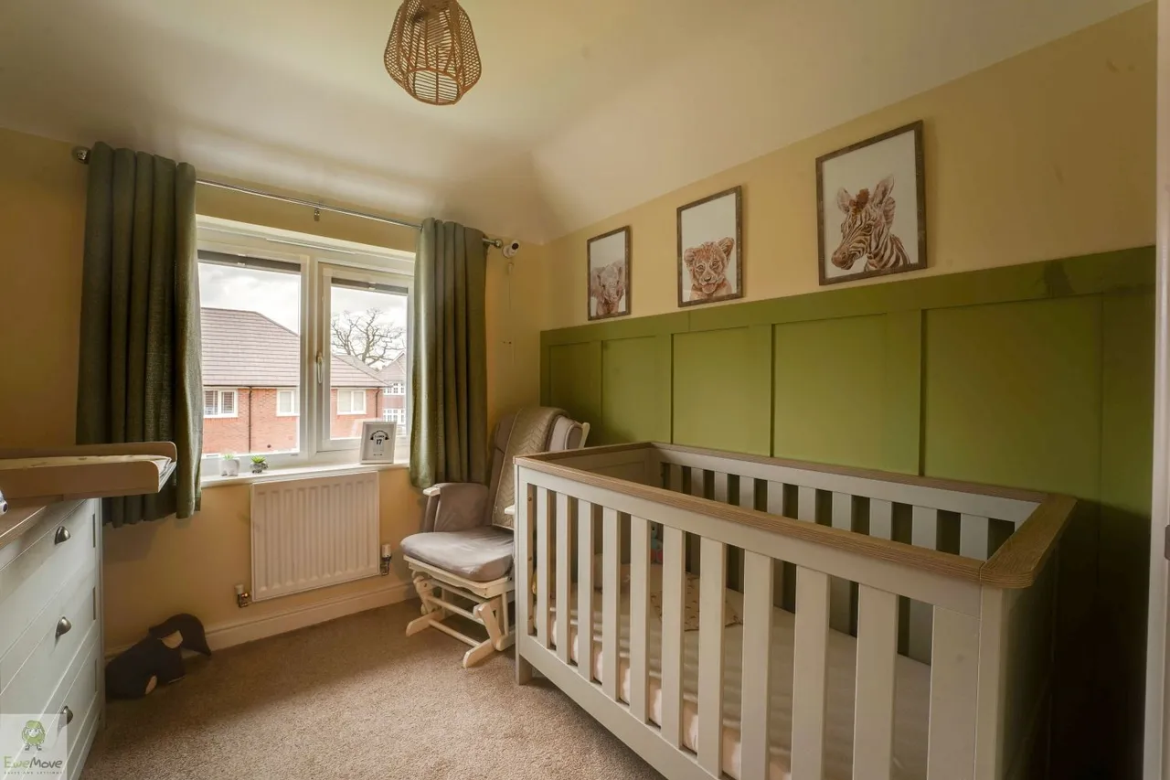 Oberton Gardens, Stafford, ST18, photo 9