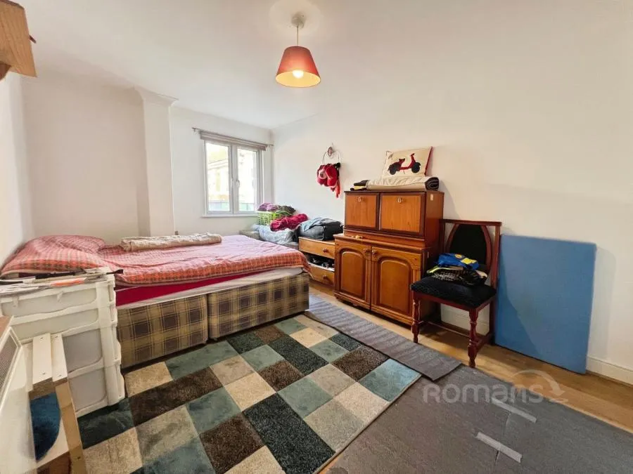 Victoria Road, Aldershot, GU11, photo 4