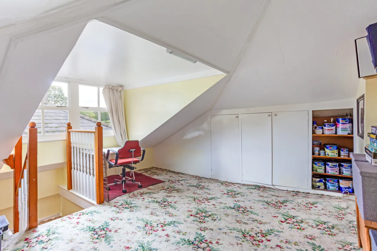 College Road, Epsom, KT17, photo 9