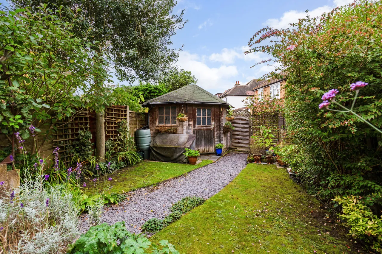 College Road, Epsom, KT17, photo 4
