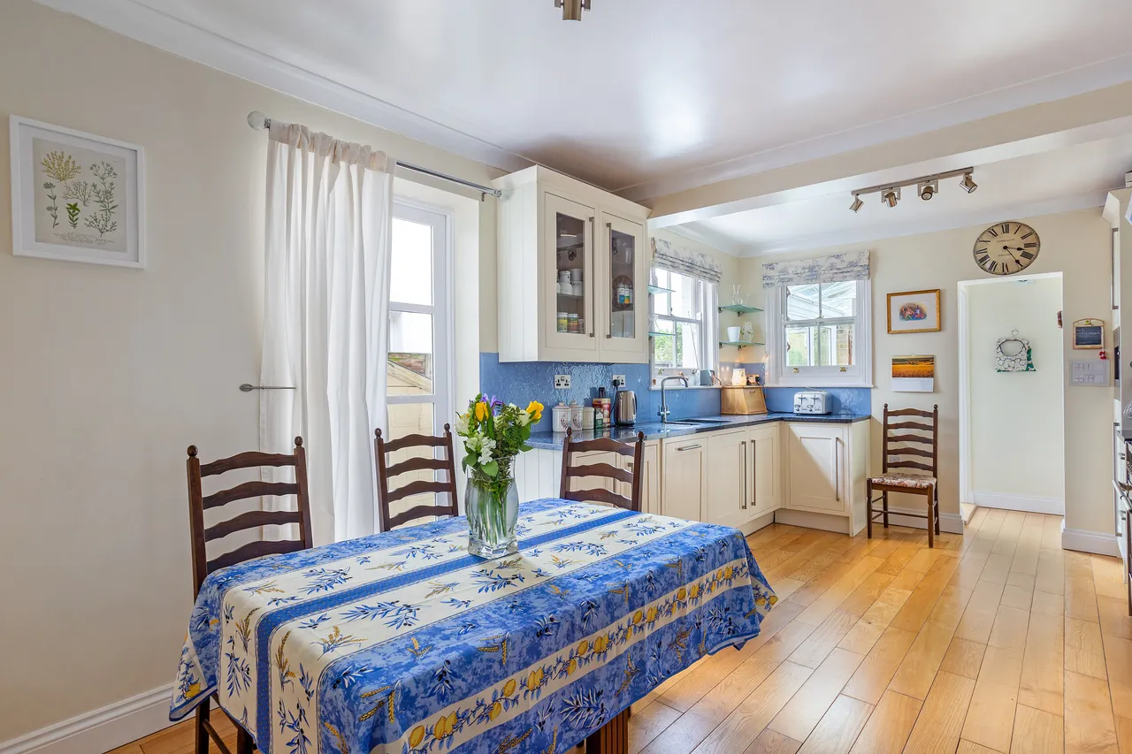 College Road, Epsom, KT17, photo 5