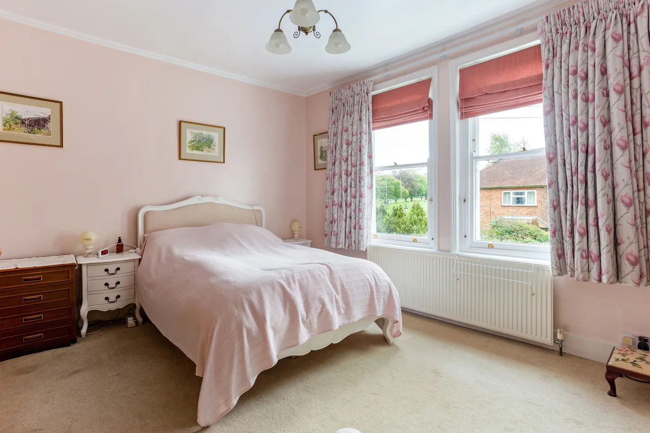College Road, Epsom, KT17, photo 11