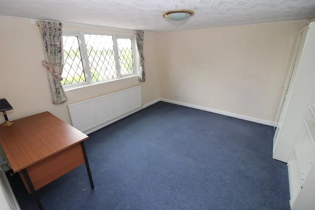 Pogmoor Road, Pogmoor, photo 12