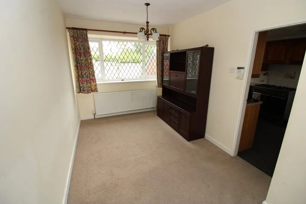 Pogmoor Road, Pogmoor, photo 4