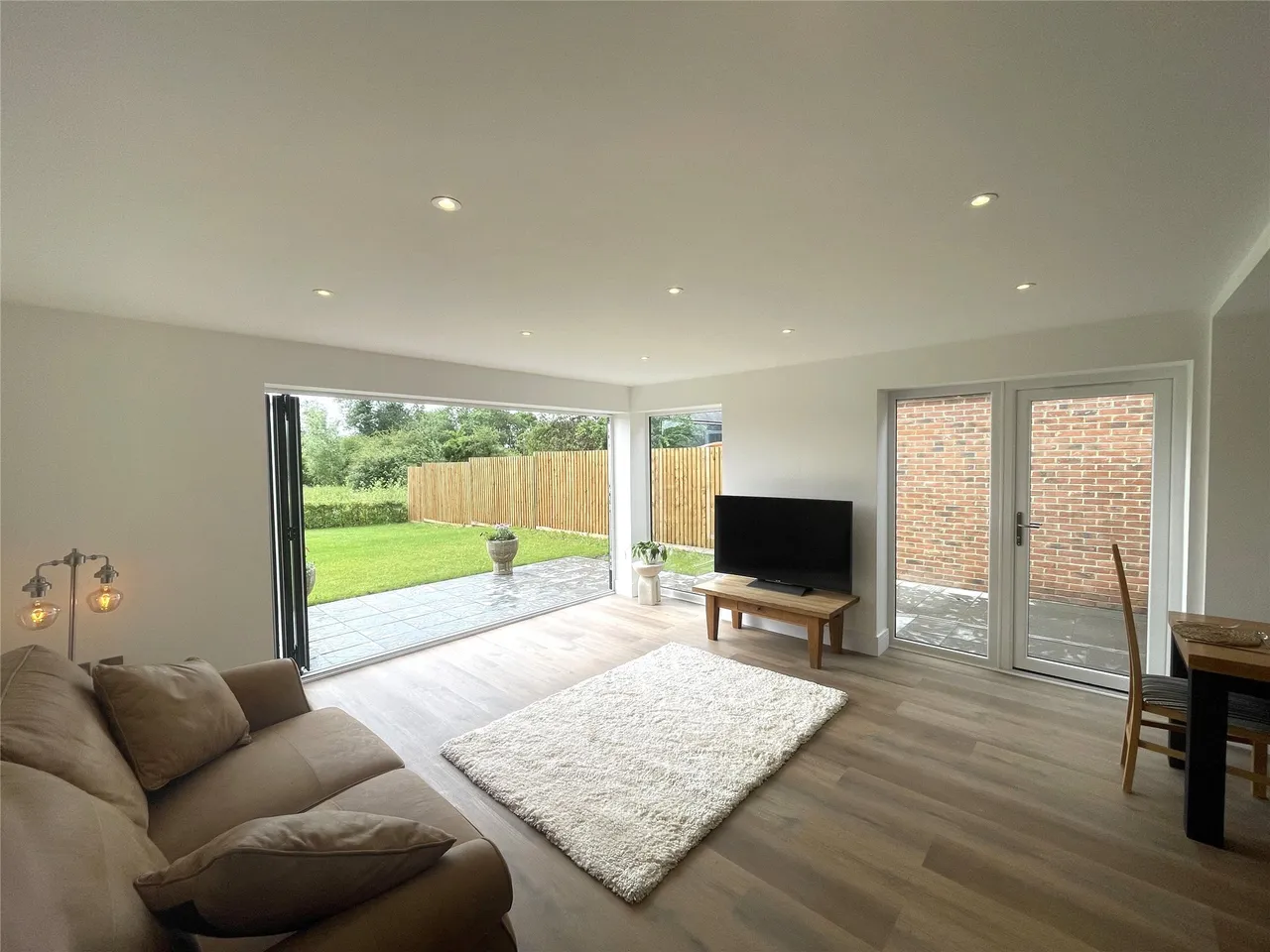 Plot 6, Queens Head Close, Gloucestershire, Aston Cross, GL20 8FJ, photo 2