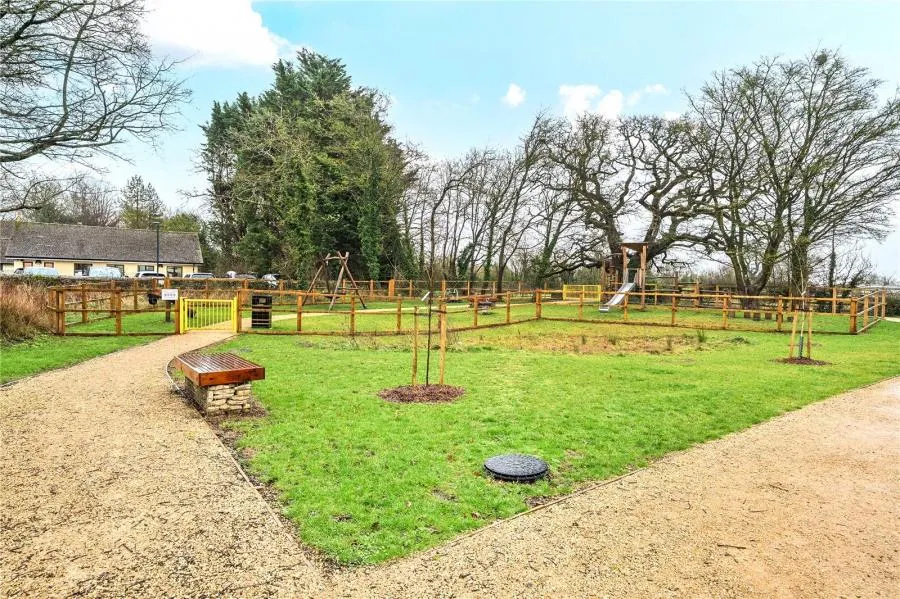 Severells Drive, Siddington, GL7, photo 10