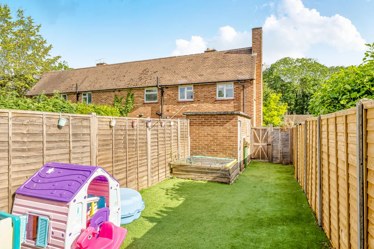 Stevenson Road, Hedgerley, SL2, photo 13