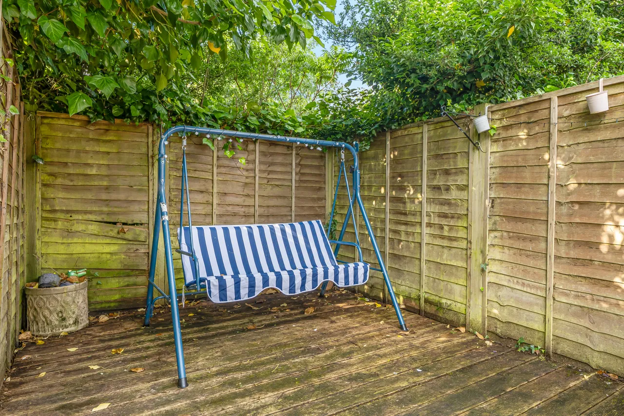 Stevenson Road, Hedgerley, SL2, photo 9