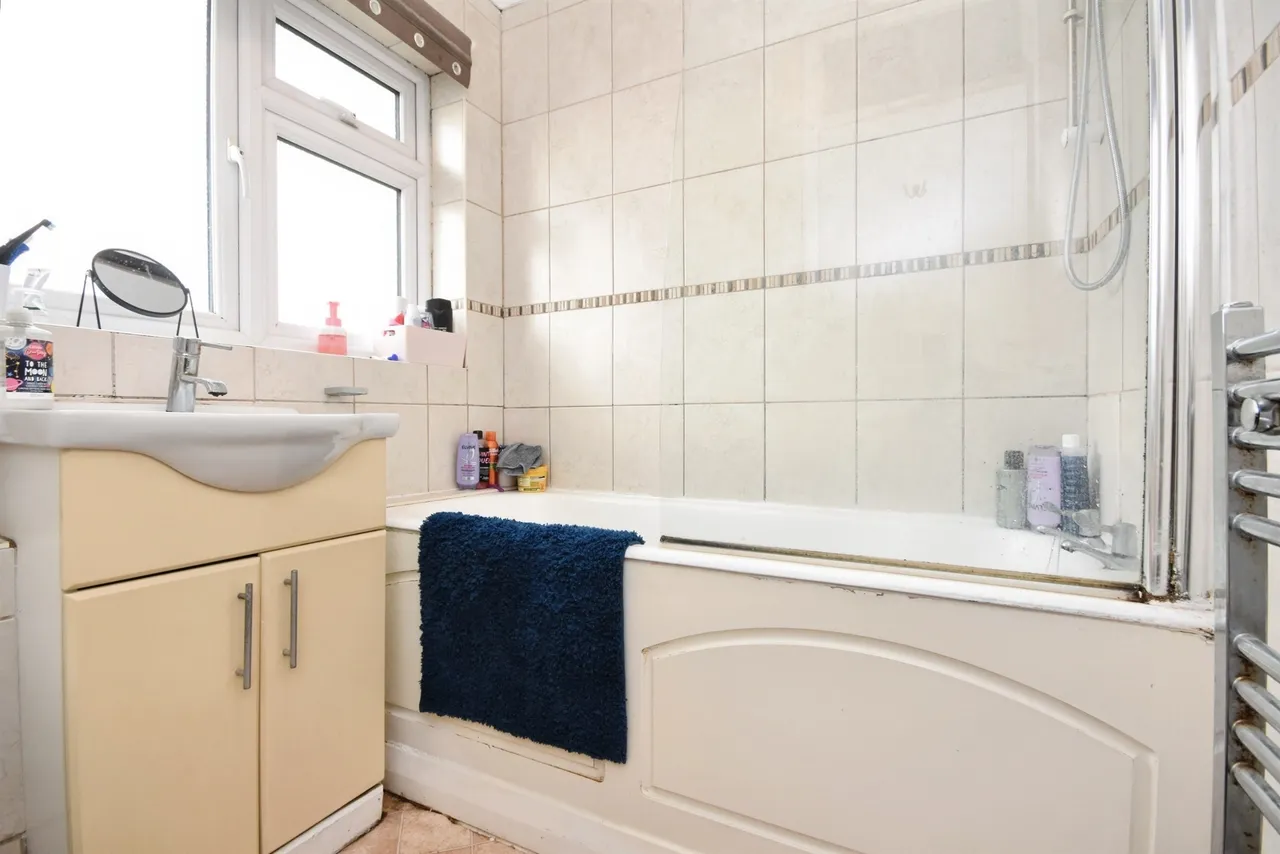 Karen Close, Brentwood, CM15, photo 12