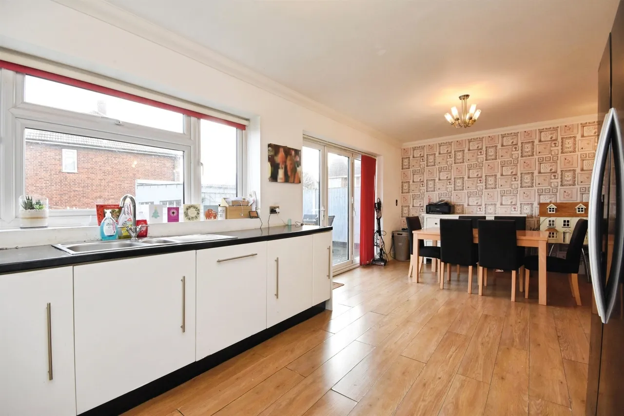 Karen Close, Brentwood, CM15, photo 5
