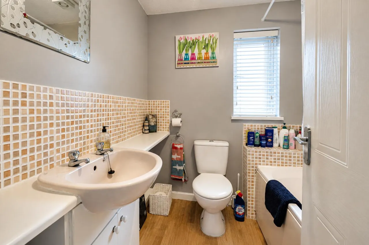 Newham Close, Thurmaston, LE4, photo 10