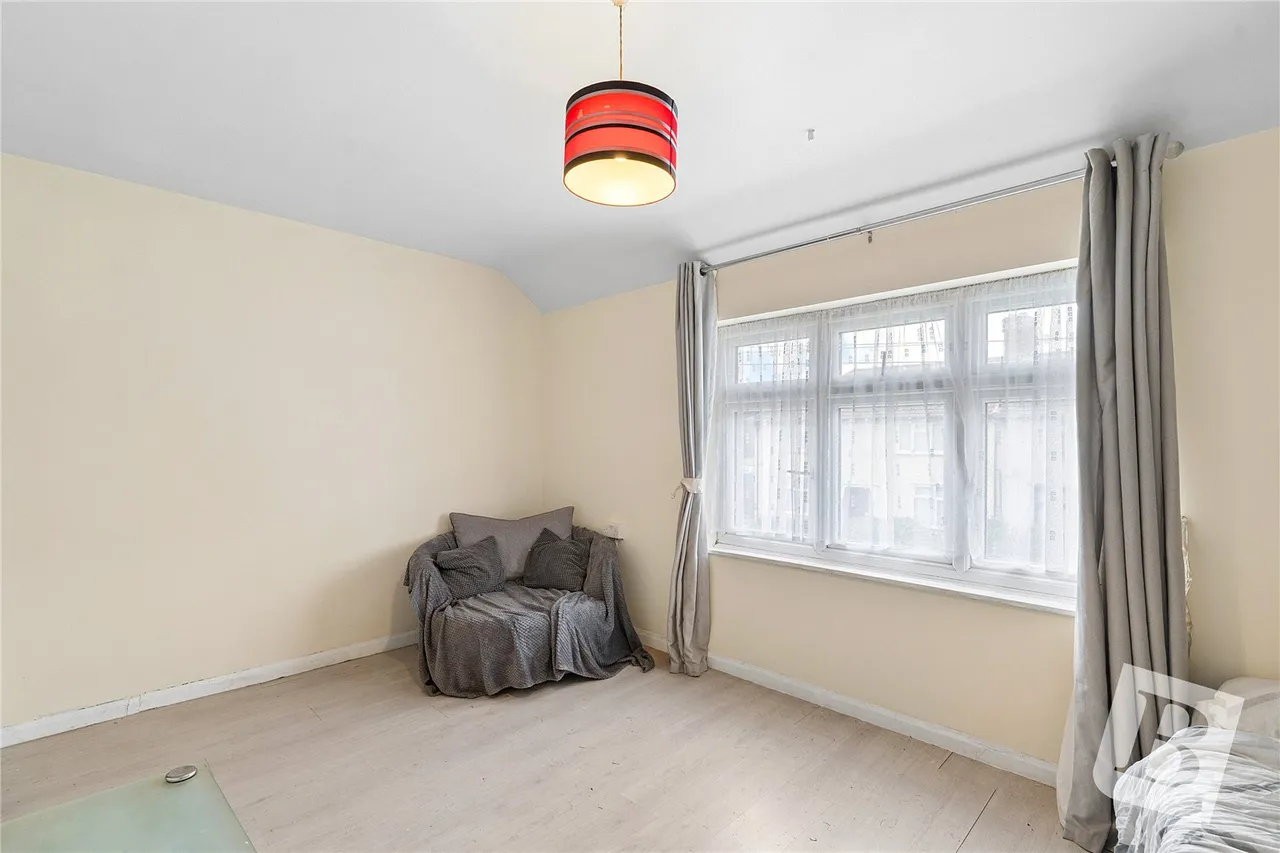 Rogers Gardens, Dagenham, RM10, photo 9