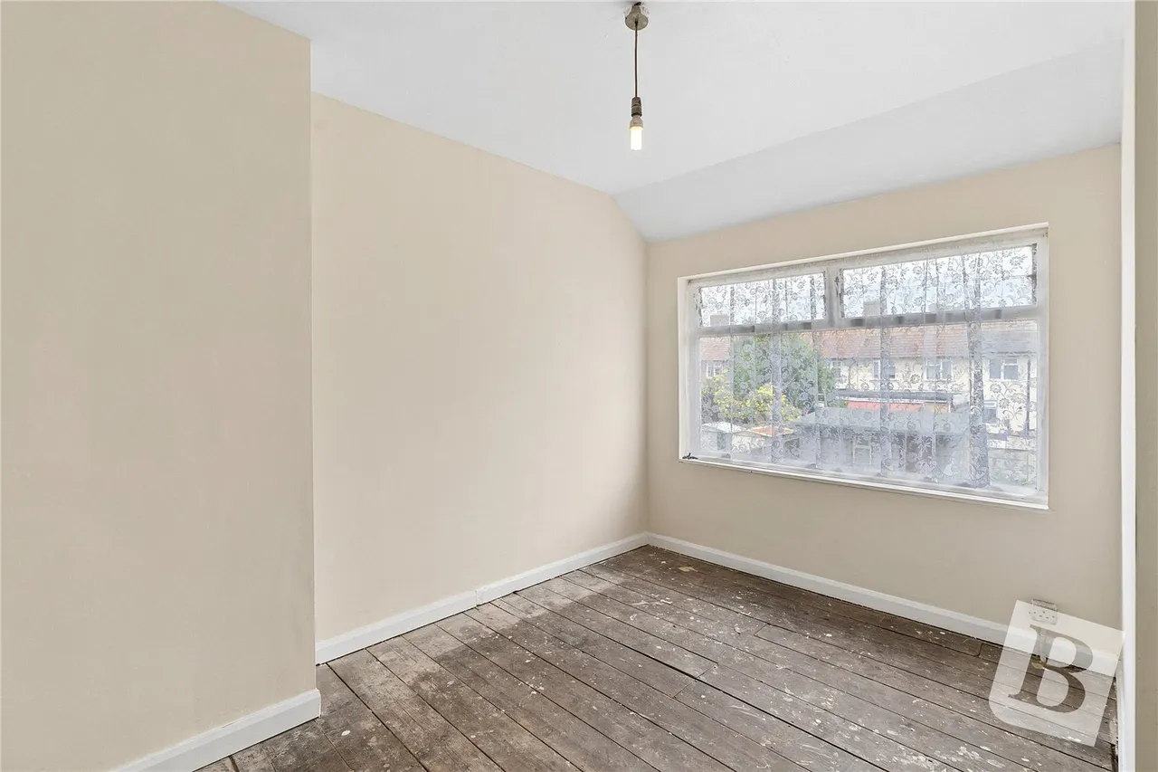 Rogers Gardens, Dagenham, RM10, photo 3