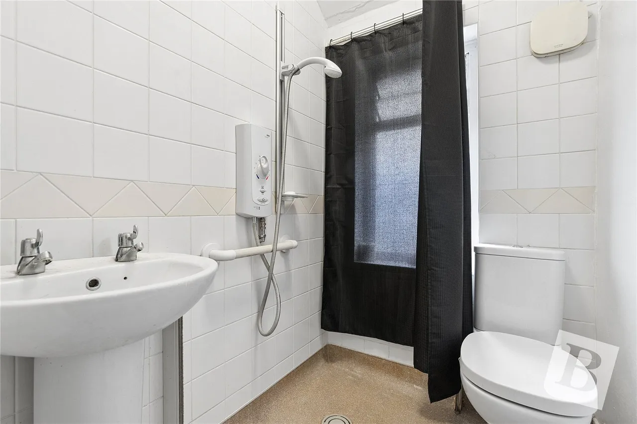 Rogers Gardens, Dagenham, RM10, photo 5