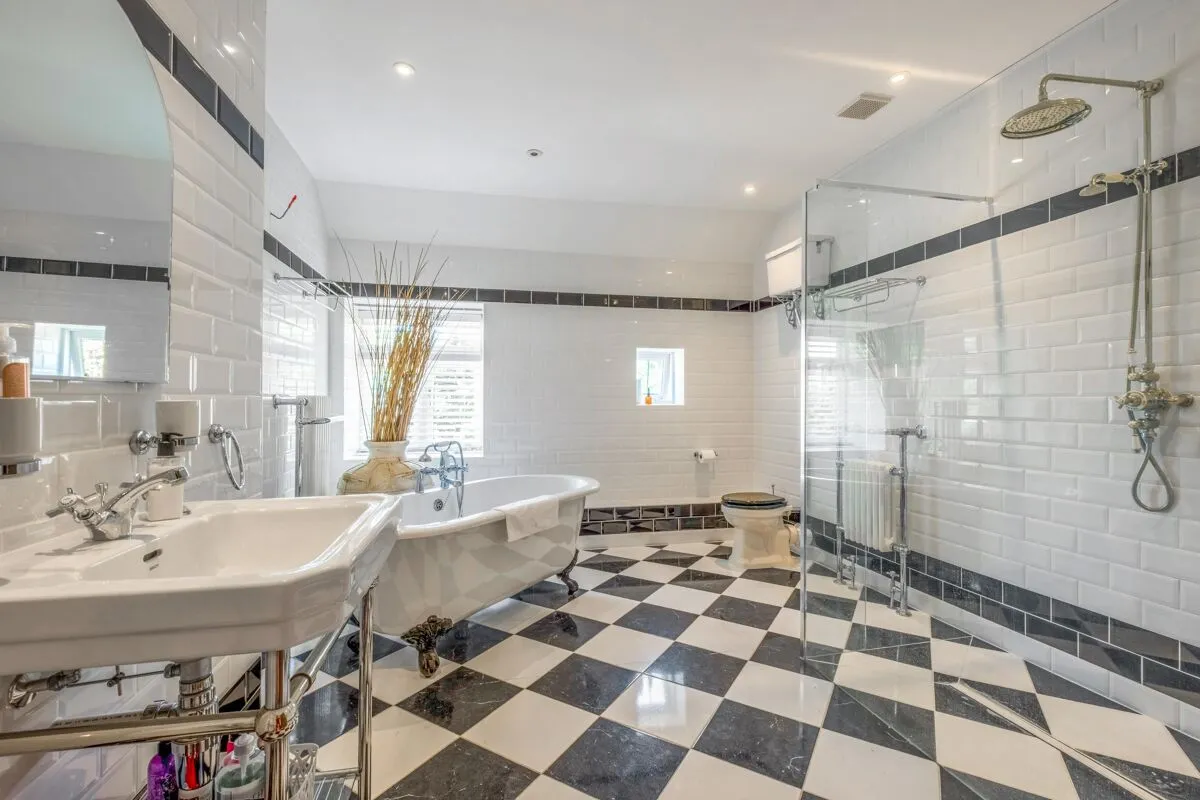The Hurst, Crouch, TN15, photo 21