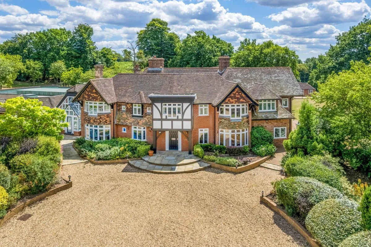 8 bed house for sale, The Hurst, Crouch, TN15