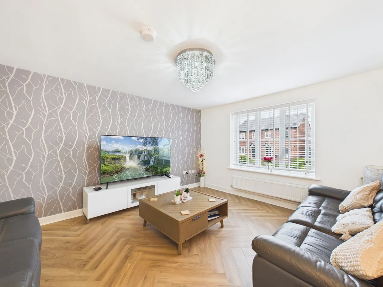 Plover Crescent, Wakefield, WF1, photo 7
