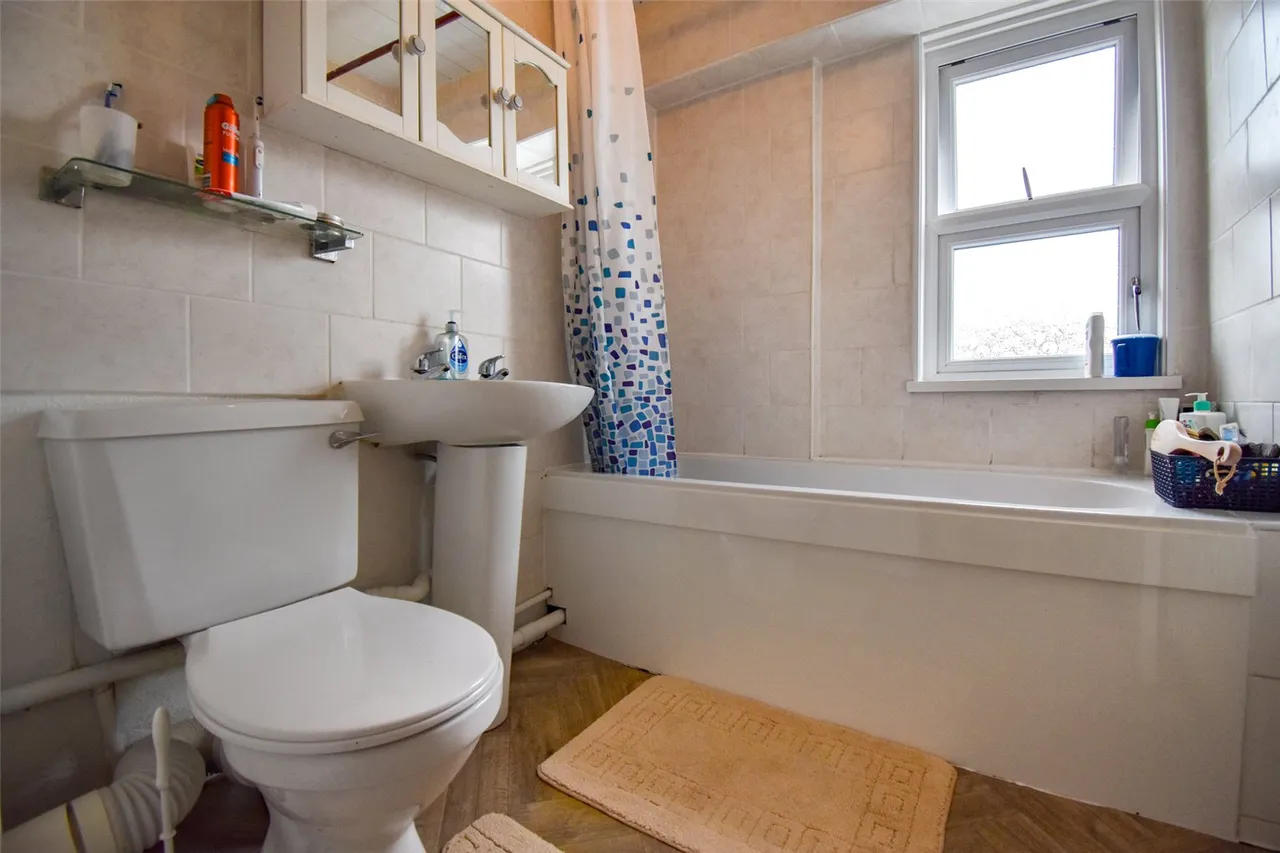 Andover Way, Aldershot, Hampshire, GU11 3RJ, photo 15