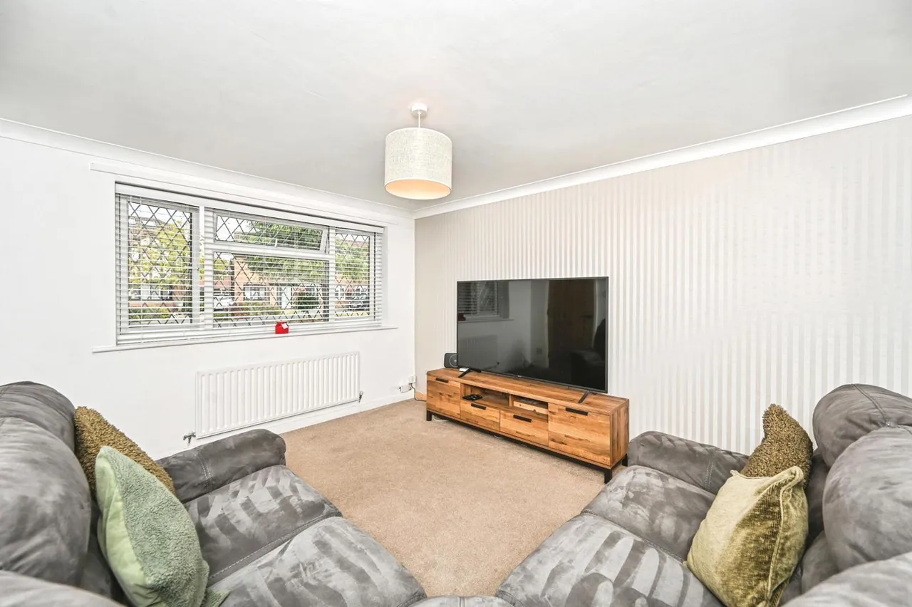 Kirkham Close, Great Sankey, Warrington, Cheshire, WA5, photo 4