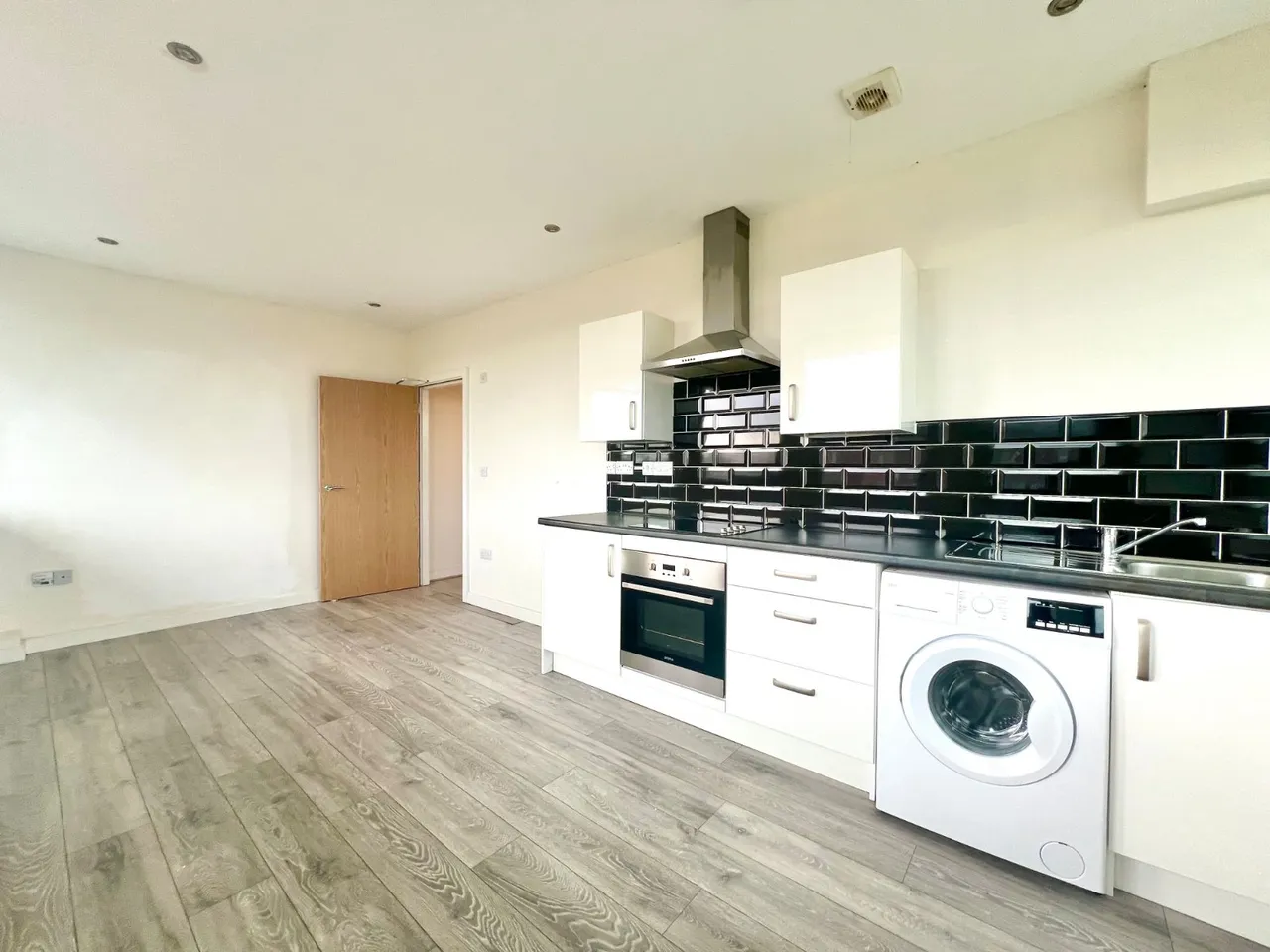 East Lane, Runcorn, WA7, photo 3