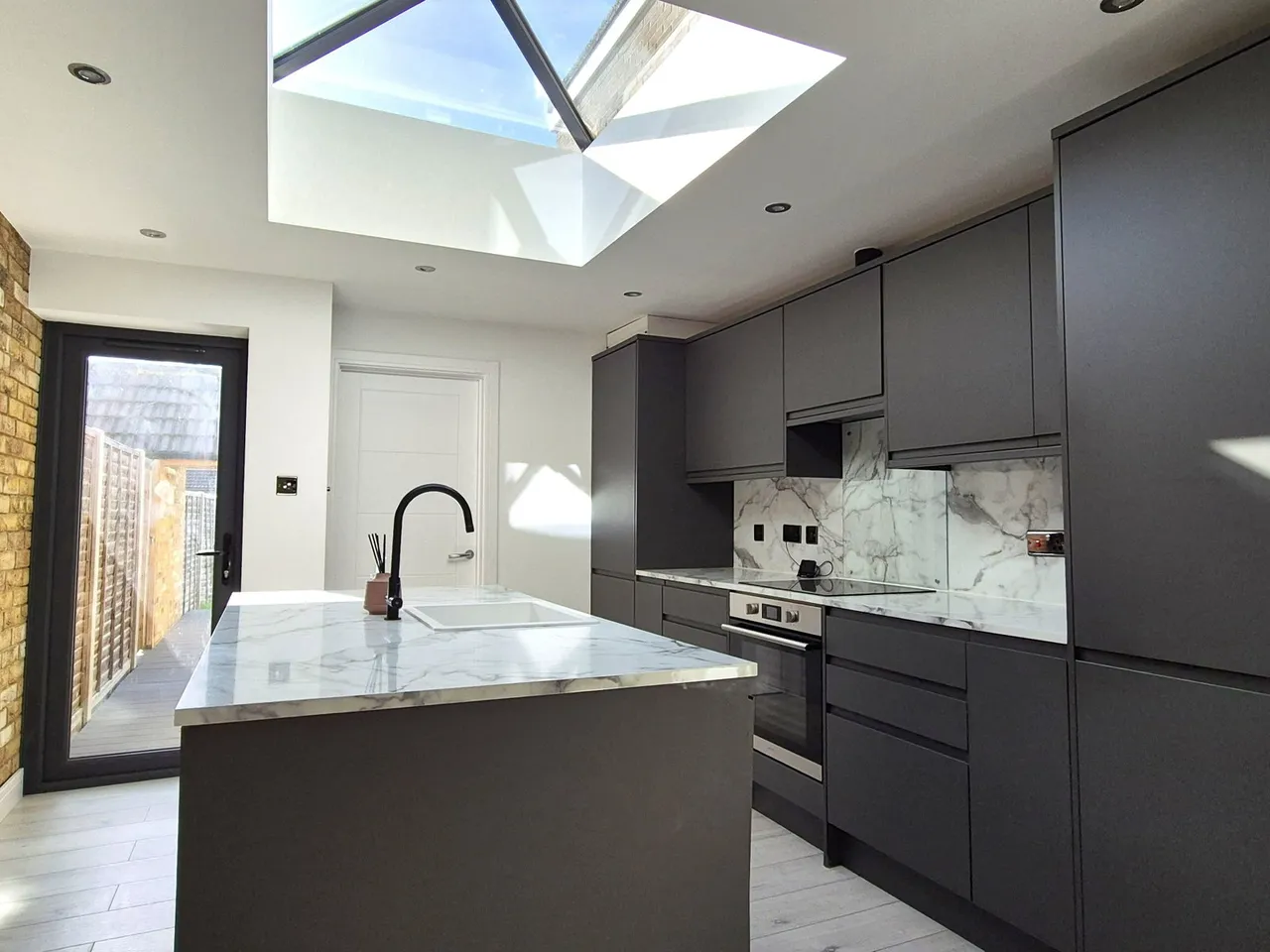 Saffron Road, Biggleswade, SG18, photo 2