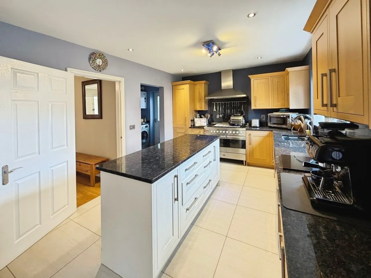 Caspian Gardens, Westbury, photo 6