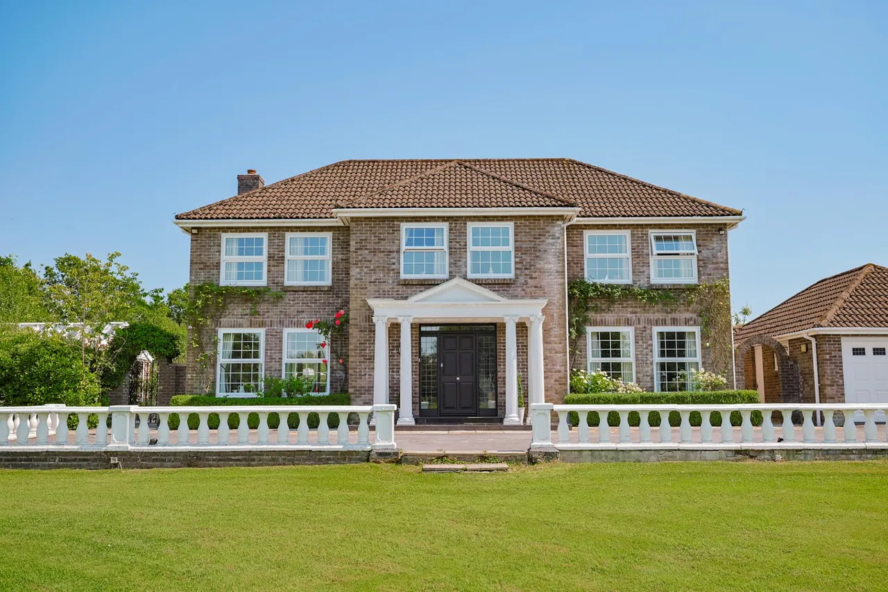 Golden Grove, photo 2