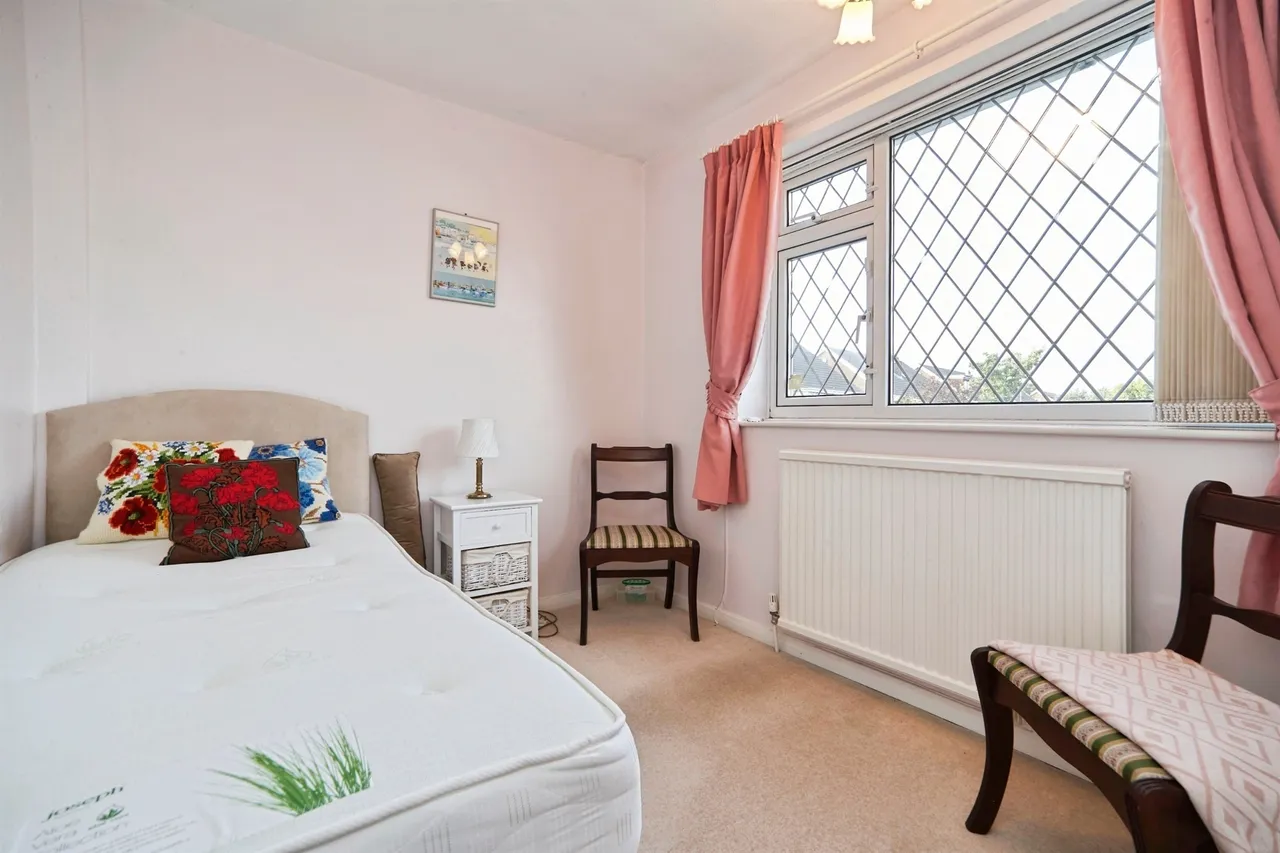 Red Hall Way, LEEDS, photo 11