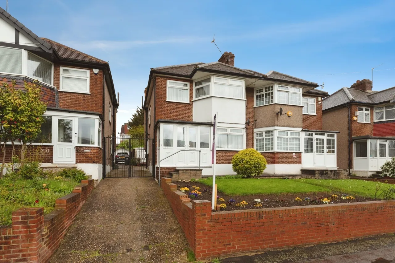 Southend Road, Woodford Green, IG8, photo 4